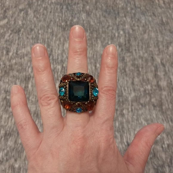 Bronze colored adjustable ring large green stone - Picture 1 of 5